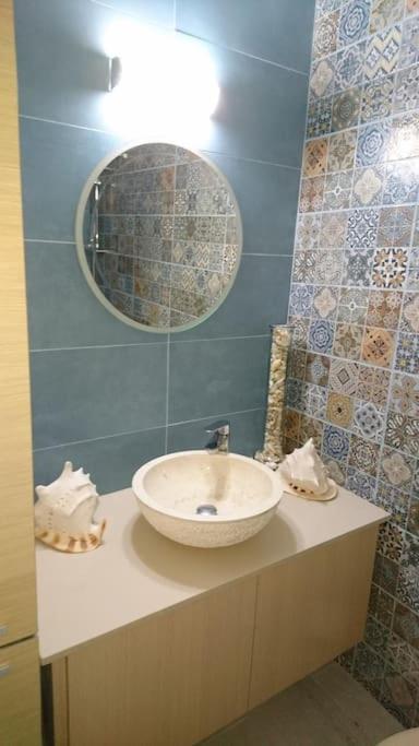 Isabella Court Townhouse Near Venus Beach And Lidl Paphos Exterior photo
