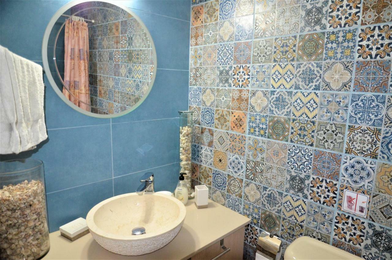 Isabella Court Townhouse Near Venus Beach And Lidl Paphos Exterior photo